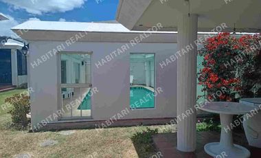 EN VENTA CASA, SECTOR SAN ANTONIO DE PICHINCHA KARTODROMO, 4 DORMITORIOS