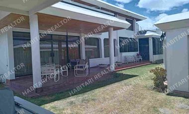 EN VENTA CASA, SECTOR SAN ANTONIO DE PICHINCHA KARTODROMO, 4 DORMITORIOS