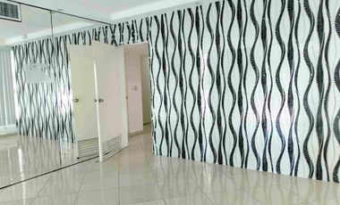 OFICINA EN RENTA EN COSTA DE ORO