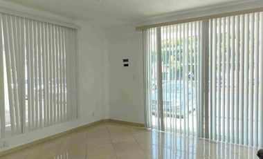 OFICINA EN RENTA EN COSTA DE ORO