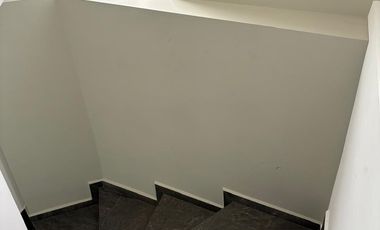 GARDEN HOUSE CON TERRAZA Y JARDIN PRIVADO EN 5A SECC DE LOMAS VERDES