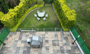 GARDEN HOUSE CON TERRAZA Y JARDIN PRIVADO EN 5A SECC DE LOMAS VERDES