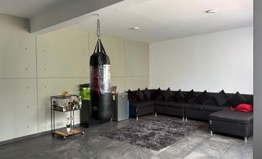 GARDEN HOUSE CON TERRAZA Y JARDIN PRIVADO EN 5A SECC DE LOMAS VERDES