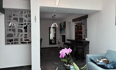 GARDEN HOUSE CON TERRAZA Y JARDIN PRIVADO EN 5A SECC DE LOMAS VERDES