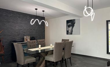 GARDEN HOUSE CON TERRAZA Y JARDIN PRIVADO EN 5A SECC DE LOMAS VERDES