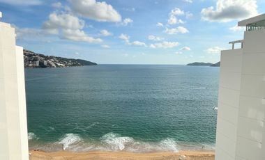 Hermoso PH a pie de playa con la mejor vista de Acapulco