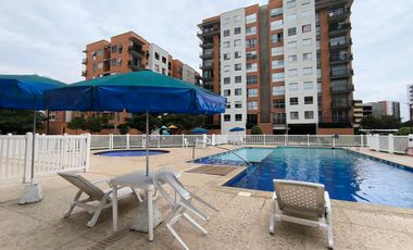 ALQUILO EXCELENTE CASA EN CONDOMINIO TRIPLANTA AL SUR DE CALI EN CIUDAD MELENDEZ.