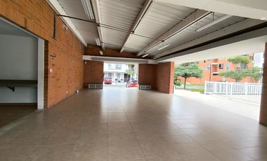 ALQUILO EXCELENTE CASA EN CONDOMINIO TRIPLANTA AL SUR DE CALI EN CIUDAD MELENDEZ.