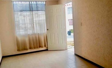 Venta de casa en Fracc carboberas en privada