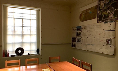 Casa con uso de suelo para oficinas en Coyoacán.