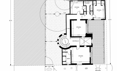 Casa con uso de suelo para oficinas en Coyoacán.