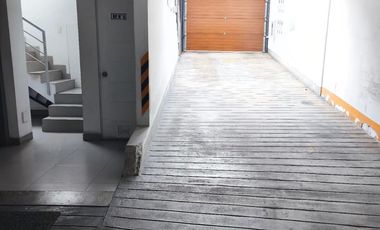 HERMOSO TRIPLEX 208M2 - 4D + JACUZZI + TERRAZA + 2 ESTAC. -SURCO