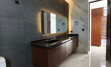 EXCLUSIVA CASA CON ROOFTOP, Zona de lujo total