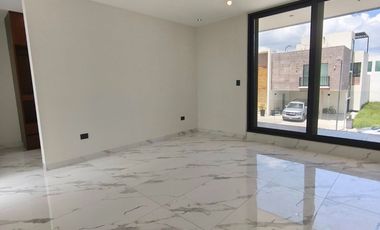 EXCLUSIVA CASA CON ROOFTOP, Zona de lujo total