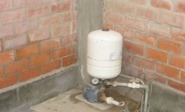 VENTA DE TERRENO de 500 m2 CON CASA de 110 m2 INCLUIDA  EN LURIN