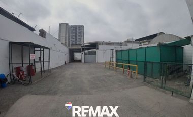 VENTA DE TERRENO PARA PROYECTOS INMOBILIARIOS DE 5,240 M2 - AV. COLONIAL - CERCADO DE LIMA