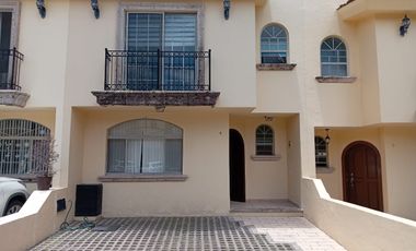 CASA EN RENTA EN CIUDAD GRANJA EN ZAPOPAN