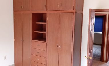 CASA EN RENTA EN CIUDAD GRANJA EN ZAPOPAN