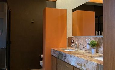 CASA EN VENTA EN BUGAMBILIAS – SEGURIDAD, AMPLITUD Y EXCELENTES ACABADOS