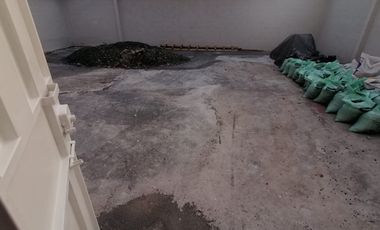 Se alquila casa de 4 dormitorios en urb.la joya.(GC)