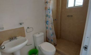 Casa en renta Equipada y Amueblado Zona Puerto Interior, en HAcienda Viñedos, 3 recámaras, 3 baños,  León, Gto.