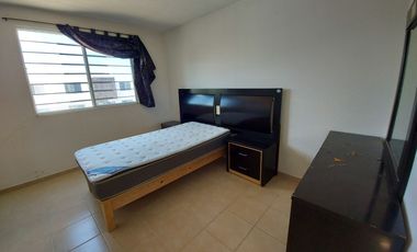 Casa en renta Equipada y Amueblado Zona Puerto Interior, en HAcienda Viñedos, 3 recámaras, 3 baños,  León, Gto.