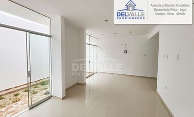 Bonita y amplia Casa en Urb. Miraflores Country Club.