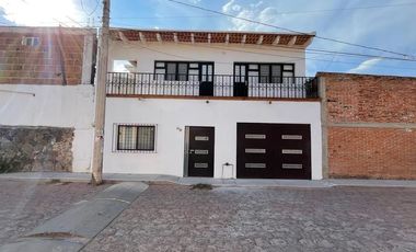 CASA EN RENTA EN TEQUISQUIAPAN, QUERÉTARO