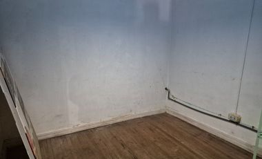 Se Vende Excelente Local Comercial en Plaza Las Heras.