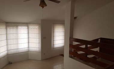 Casa en Alquiler Colinas de los Ceibos