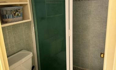 VILLAS DEL PARQUE DEPARTAMENTO AMUEBLADO 65M2 1 RECAMARA AMPLIA CON VESTIDOR VISTA AL PARQUE QUERETARO 2000