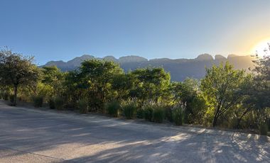 Balcones del Campestre, Terreno en  Esquina  Fracc. Privado