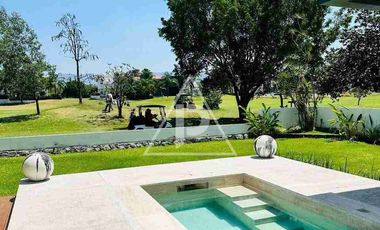 CASA DE 4 RECAMARAS DENTRO DE FRACCIONAMIENTO EN VENTA Y RENTA