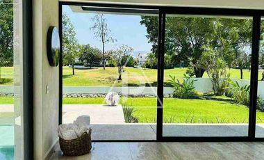 CASA DE 4 RECAMARAS DENTRO DE FRACCIONAMIENTO EN VENTA Y RENTA