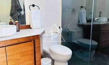 CASA DE 4 RECAMARAS DENTRO DE FRACCIONAMIENTO EN VENTA Y RENTA