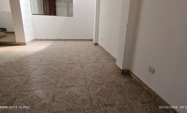 Alquiler De Casa Con Cochera En Casuarinas – 3Ra Etapa