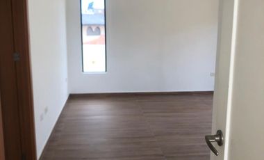 VENTA DEPARTAMENTO DÚPLEX URB. ALBERT EINSTEIN CARCELÉN