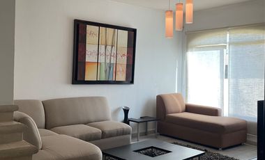 Casa amueblada en renta. Fraccionamiento Puerta Real, Zona Country Villahermosa Tabasco.