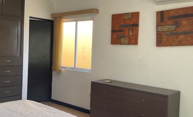 Casa amueblada en renta. Fraccionamiento Puerta Real, Zona Country Villahermosa Tabasco.