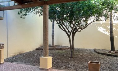 Casa amueblada en renta. Fraccionamiento Puerta Real, Zona Country Villahermosa Tabasco.