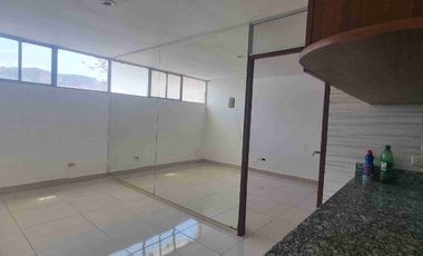 SE ALQUILA SUITE, EN URDESA CENTRAL