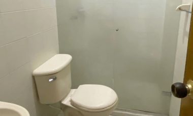 CÓD. 1293. CASA A LA VENTA EN CONJUNTO CERRADO EN EL NORTE DE VALLEDUPAR.