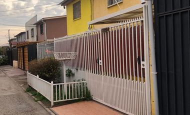 VENTA CASA CON PATIO, PUENTE ALTO