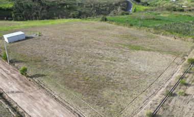 Venta de Terrenos de 1072 m2 planos en Ambato sector Huachi Grande La Libertad