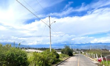 Venta de Terrenos de 1072 m2 planos en Ambato sector Huachi Grande La Libertad