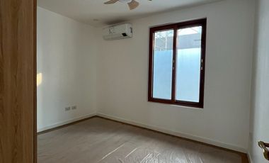 ANTIPOLO BRAND NEW MODERN DESIGNED HOUSE IN FRONT OF GOLF COURSE FAIRWAYS