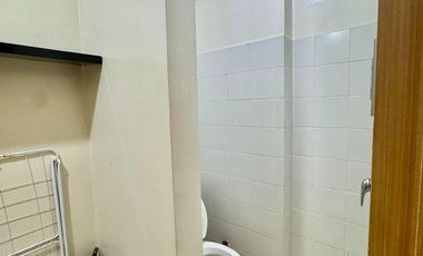 2BR Fully Furnished Condo for Sale in Signa Designer Residences Makati