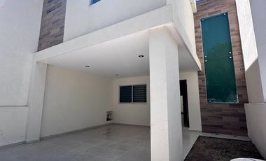 RENTA DE CASA AMUEBLADA EN MAYORAZGO DE 3 RECAMARAS