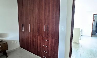 RENTA DE CASA AMUEBLADA EN MAYORAZGO DE 3 RECAMARAS