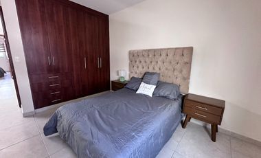 RENTA DE CASA AMUEBLADA EN MAYORAZGO DE 3 RECAMARAS